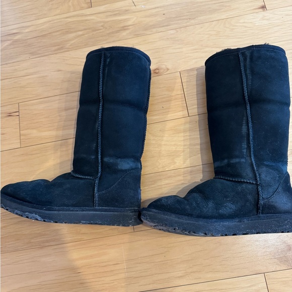 Ugg classic tall II boots - Picture 2 of 3